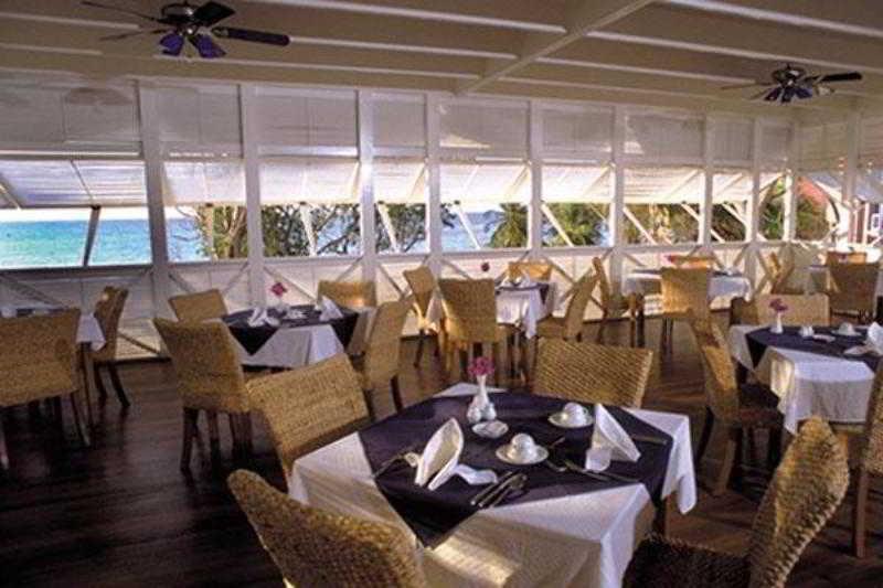 Blue Haven Hotel - Bacolet Bay - Tobago สการ์โบโร ร้านอาหาร รูปภาพ
